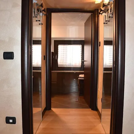 דירה Lakeside בלאג'יו